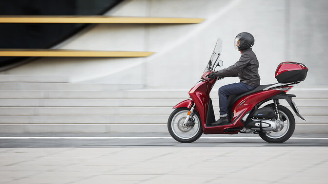 Honda SH125i guidato sul posto